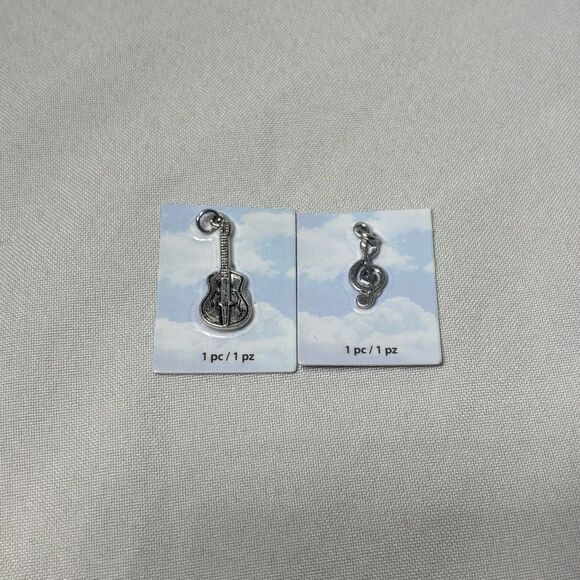2 New Music Halcraft Charm Gallery Pendant Jewelry Making Charms - Picture 1 of 4